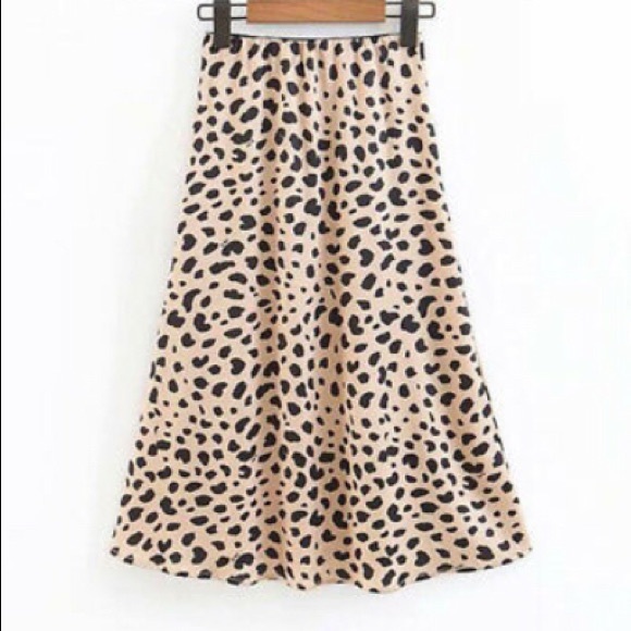 🍃Leopard Pencil Skirt -XS - Picture 4 of 6